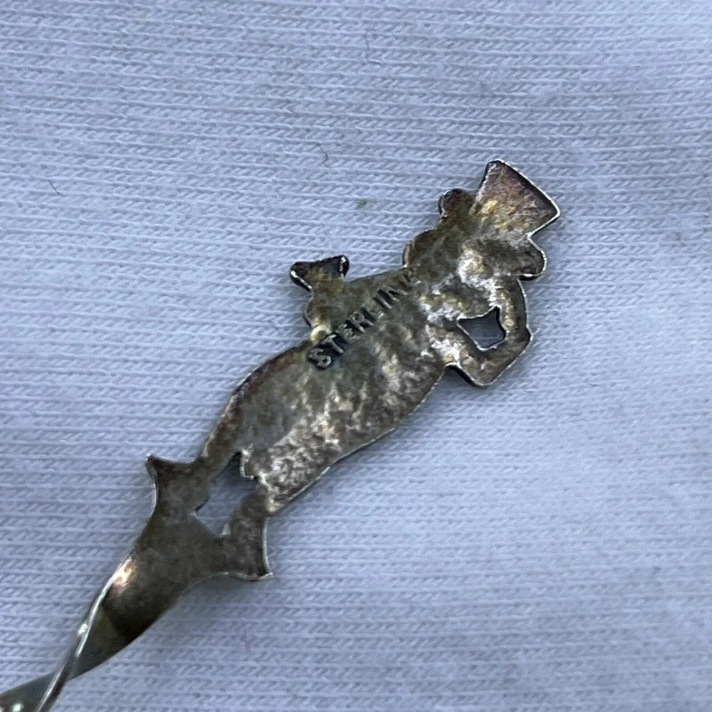 Old Orchard Maine Sterling Souvenir Spoon Enamel Barley‎ Twist 3 1/2